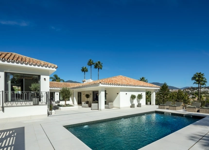 VILLA DE LUJO EN LAS BRISAS CON VISTAS IMPRESIONANTES