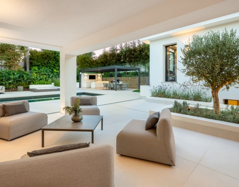 Villa en venta en Las Brisas, Nueva Andalucia
