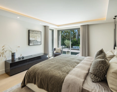 Villa en venta en Las Brisas, Nueva Andalucia