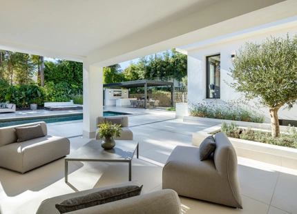 VILLA DE LUJO EN LAS BRISAS CON VISTAS IMPRESIONANTES