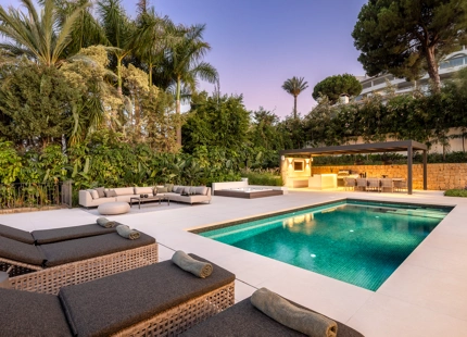 VILLA DE LUJO EN LAS BRISAS CON VISTAS IMPRESIONANTES
