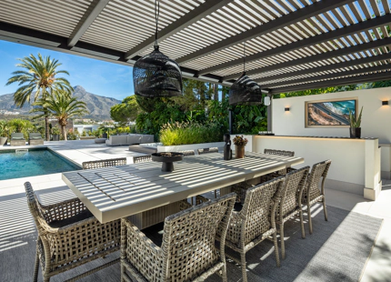 VILLA DE LUJO EN LAS BRISAS CON VISTAS IMPRESIONANTES