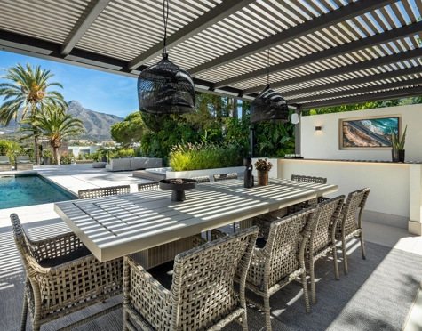Villa en venta en Las Brisas, Nueva Andalucia