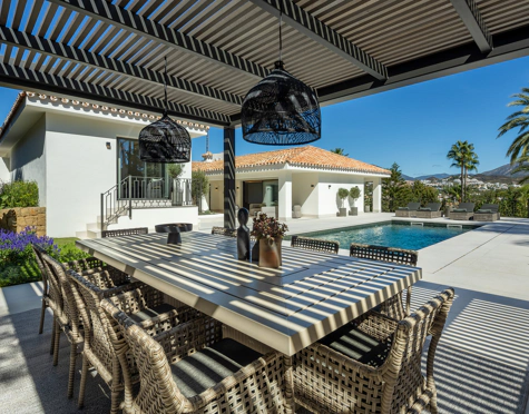 Villa en venta en Las Brisas, Nueva Andalucia