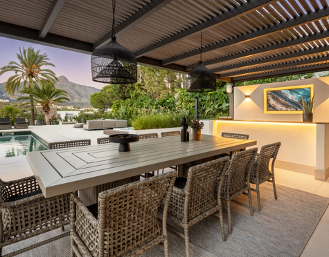 Villa en venta en Las Brisas, Nueva Andalucia