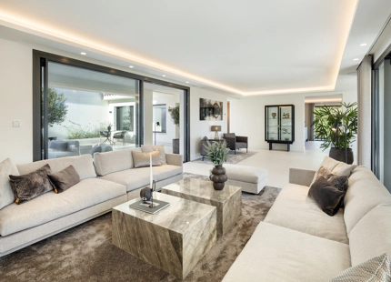 VILLA DE LUJO EN LAS BRISAS CON VISTAS IMPRESIONANTES