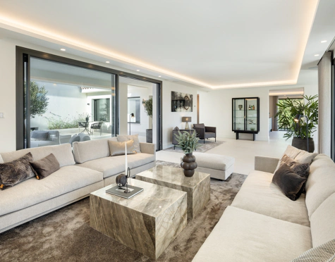 Villa en venta en Las Brisas, Nueva Andalucia