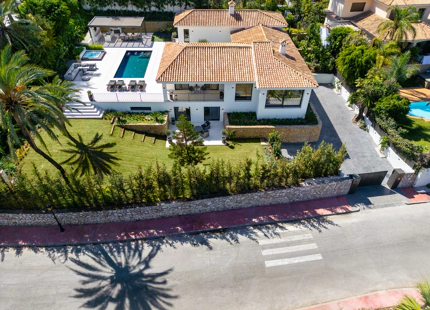 VILLA DE LUJO EN LAS BRISAS CON VISTAS IMPRESIONANTES