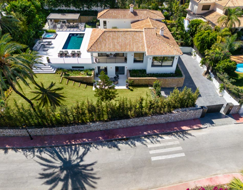 Villa en venta en Las Brisas, Nueva Andalucia