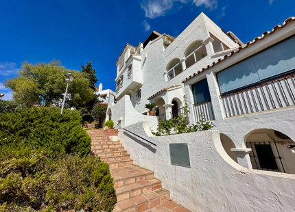 Apartment for sale in Las Colinas de la Heredia, Benahavis