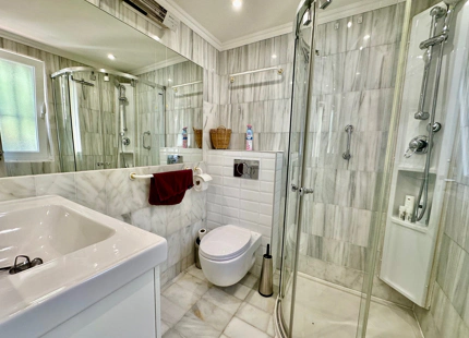 Apartment for sale in Las Colinas de la Heredia, Benahavis
