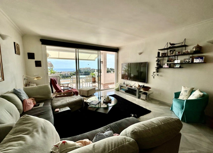 Apartment for sale in Las Colinas de la Heredia, Benahavis
