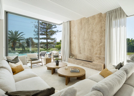 STUNNING FRONTLINE GOLF VILLA WITH BREATHTAKING VIEWS