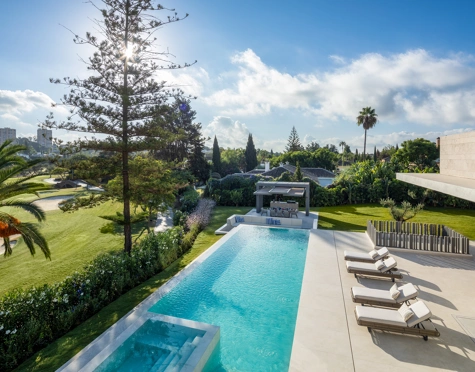 Villa en venta en Las Brisas, Nueva Andalucia