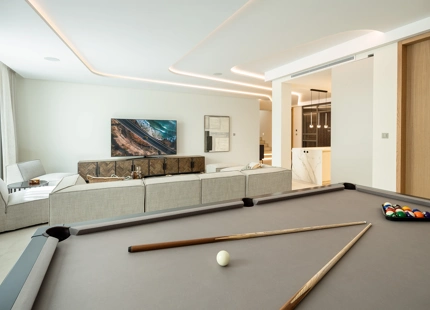 STUNNING FRONTLINE GOLF VILLA WITH BREATHTAKING VIEWS