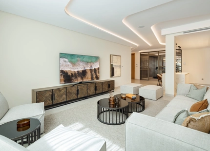 STUNNING FRONTLINE GOLF VILLA WITH BREATHTAKING VIEWS