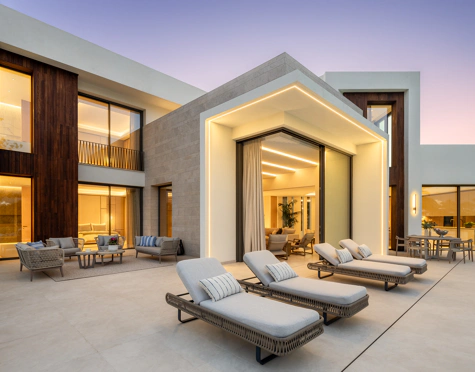 Villa en venta en Las Brisas, Nueva Andalucia