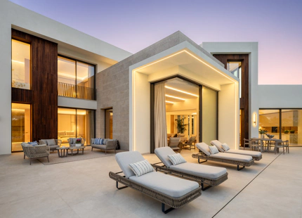 STUNNING FRONTLINE GOLF VILLA WITH BREATHTAKING VIEWS
