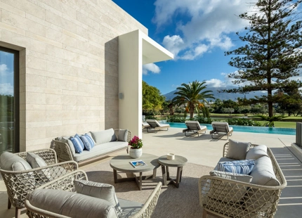 STUNNING FRONTLINE GOLF VILLA WITH BREATHTAKING VIEWS