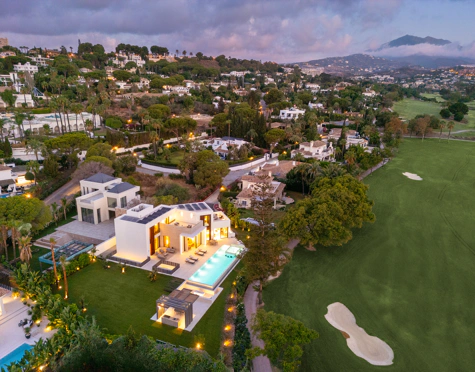 Villa en venta en Las Brisas, Nueva Andalucia
