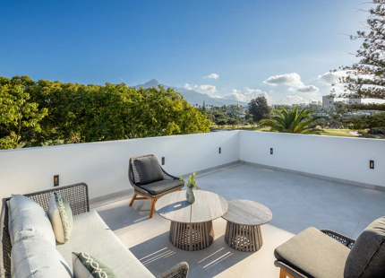 STUNNING FRONTLINE GOLF VILLA WITH BREATHTAKING VIEWS