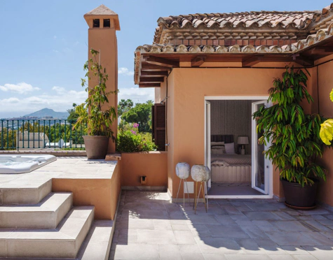 Penthouse for sale in Les Belvederes, Nueva Andalucia