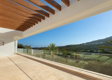 VILLA DE LUJO EN FINCA CORTESIN: UN SANTUARIO MEDITERRÁNEO