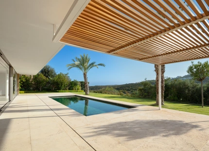 VILLA DE LUJO EN FINCA CORTESIN: UN SANTUARIO MEDITERRÁNEO