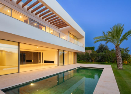 VILLA DE LUJO EN FINCA CORTESIN: UN SANTUARIO MEDITERRÁNEO