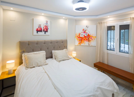 EXQUISITE LUXURY APARTMENT WITH PANORAMIC VIEWS IN PUERTO BANÚS