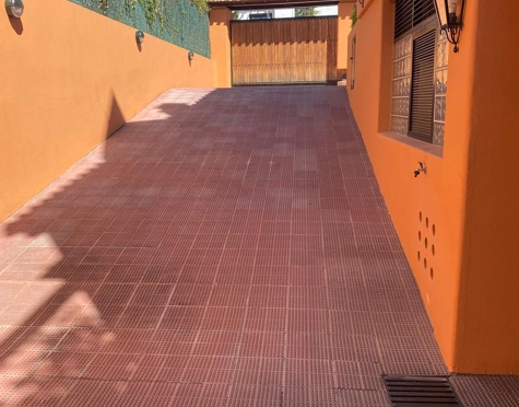 Villa for sale in Parcelas del Golf, Nueva Andalucia