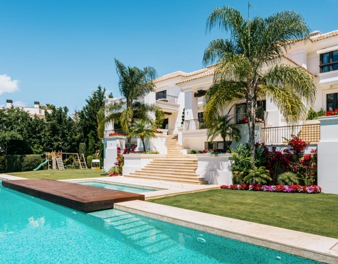 Villa en venta en Sierra Blanca, Marbella Golden Mile