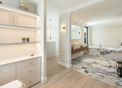 VILLA ÚNICA CON ESTILO ELEGANTE EN VENTA EN NUEVA ANDALUCÍA