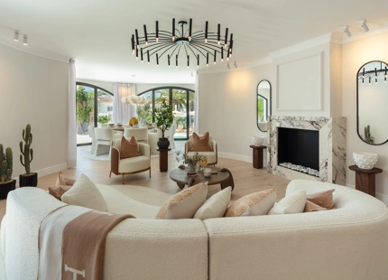 VILLA ÚNICA CON ESTILO ELEGANTE EN VENTA EN NUEVA ANDALUCÍA