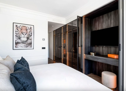 ÁTICO ELEGANTE EN VENTA EN ALTOS DE LA QUINTA, BENAHAVÍS