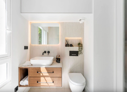 ÁTICO ELEGANTE EN VENTA EN ALTOS DE LA QUINTA, BENAHAVÍS