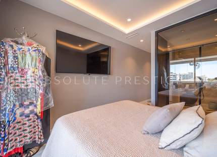APARTAMENTO DE DISEÑO ELEGANTE EN EL CORAZÓN DE PUERTO BANÚS