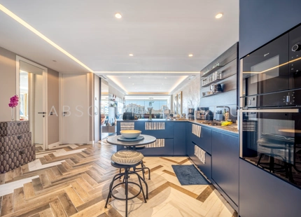 APARTAMENTO DE DISEÑO ELEGANTE EN EL CORAZÓN DE PUERTO BANÚS
