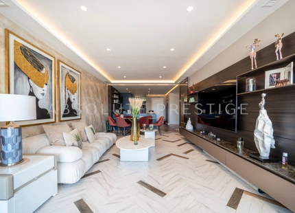 APARTAMENTO DE DISEÑO ELEGANTE EN EL CORAZÓN DE PUERTO BANÚS