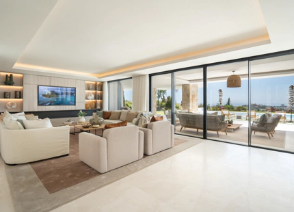 EXCLUSIVA VILLA EN VENTA EN EL HERROJO, BENAHAVIS