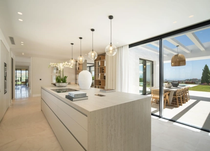 EXCLUSIVA VILLA EN VENTA EN EL HERROJO, BENAHAVIS