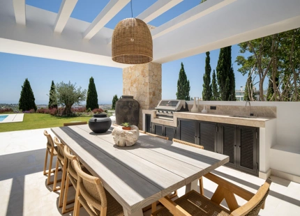 EXCLUSIVA VILLA EN VENTA EN EL HERROJO, BENAHAVIS