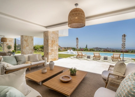 EXCLUSIVA VILLA EN VENTA EN EL HERROJO, BENAHAVIS