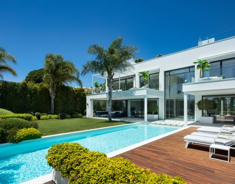 Villa for sale in Marbella Este