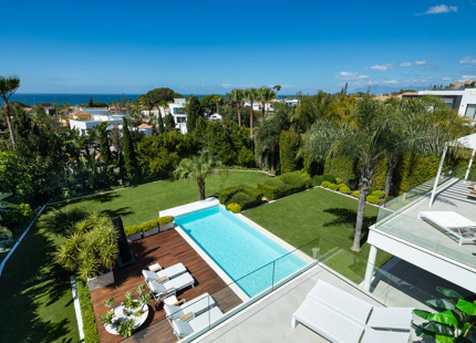 VILLA PREMIADA EN VENTA EN MARBELLA ESTE