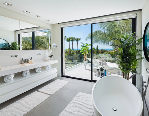 Villa for sale in Marbella Este