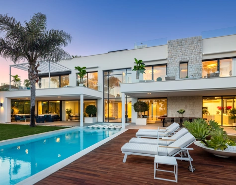 Villa for sale in Marbella Este