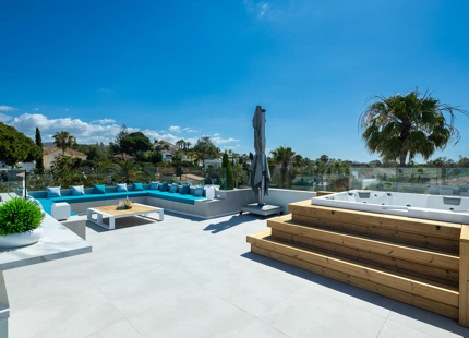 VILLA PREMIADA EN VENTA EN MARBELLA ESTE