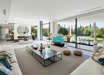 VILLA PREMIADA EN VENTA EN MARBELLA ESTE
