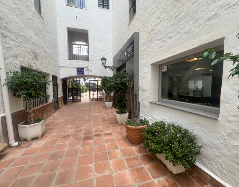 Oficina en venta en Marbella - Puerto Banus